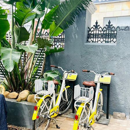 Moy Guesthouse & Backpackers Cape Town Exterior photo