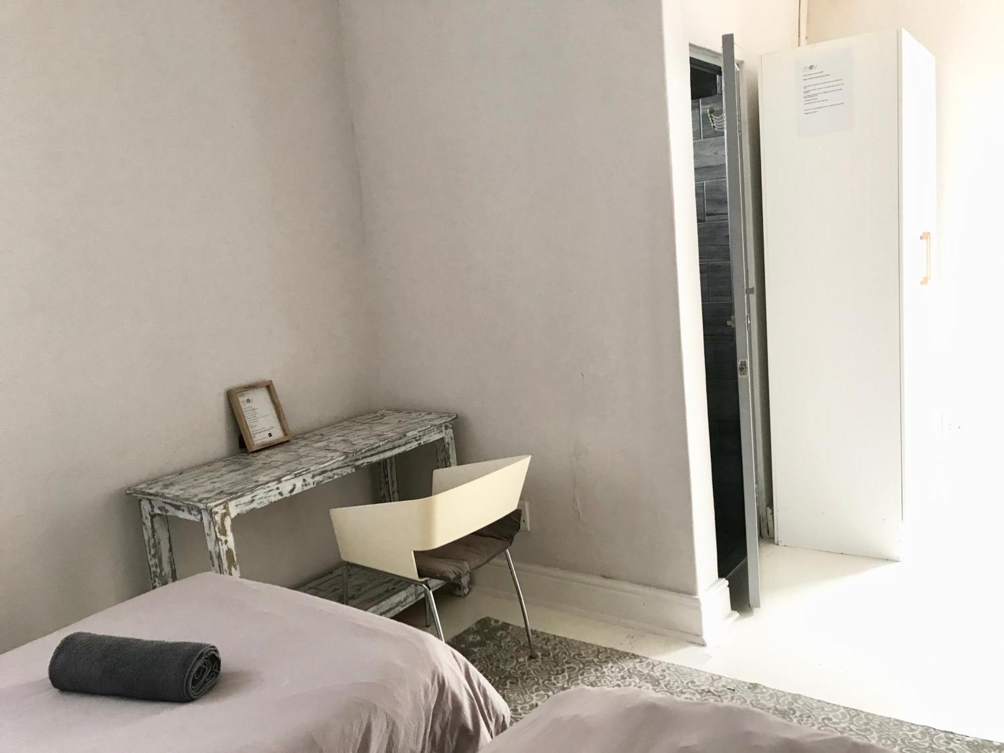 Moy Guesthouse & Backpackers Cape Town Room photo